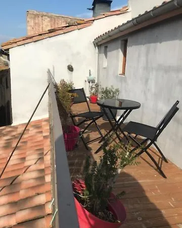 La Pierre De Lave Le Corsaire Daire